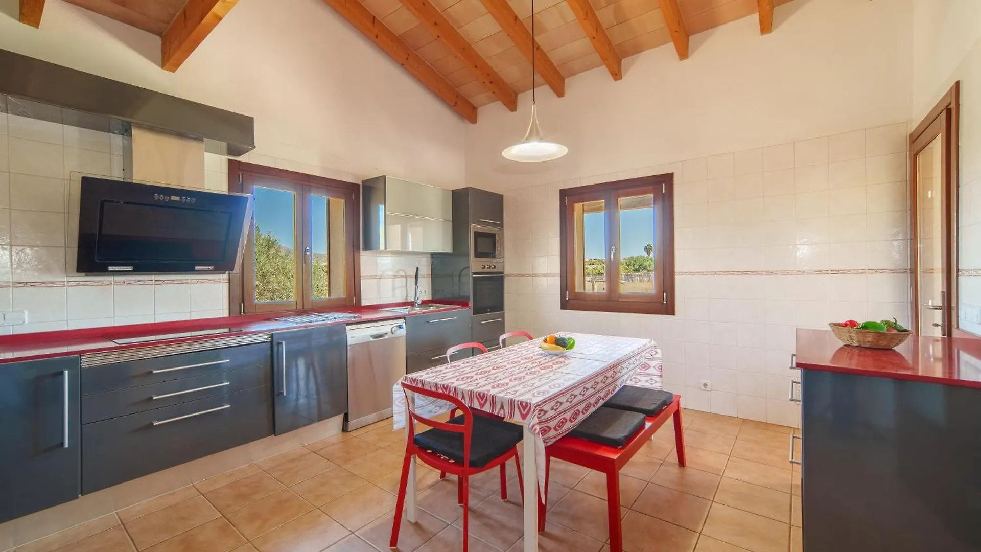 Villa Can Mosca, Garden And Swimming Pool Close To Beach الكوذيا